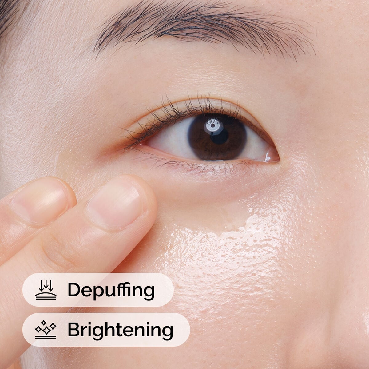 caffeine-solution-5-egcg-eye-serum-h3 ord-caffeine-solution-egcg-model-application-with-benefits.jpg