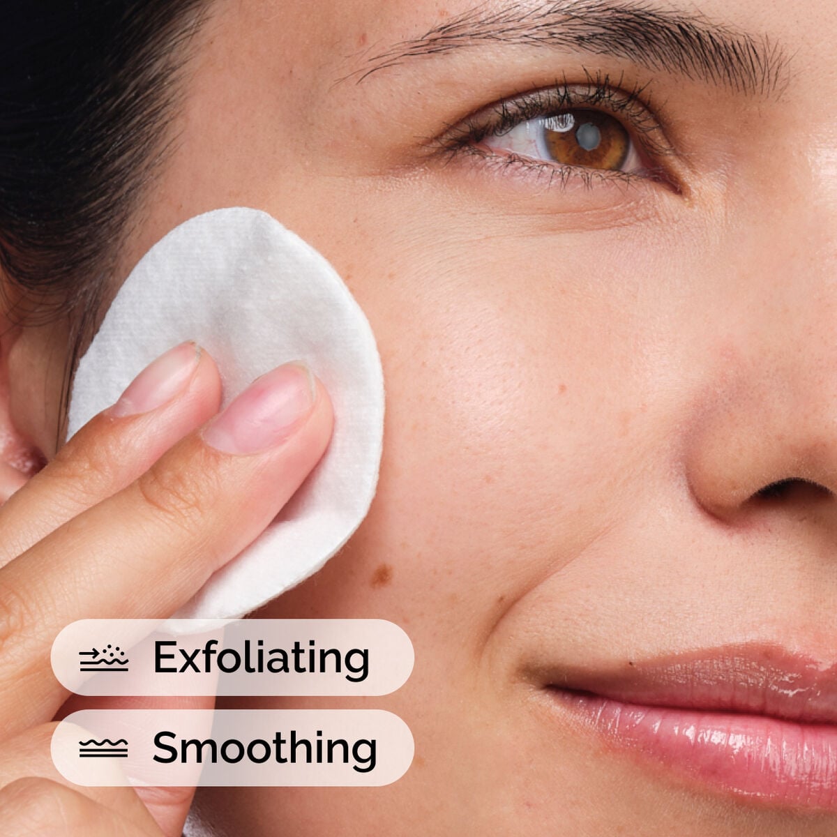 glycolic-acid-7-exfoliating-toner-u8 ord-glycolic-acid-exfoliating-toner-model-application-with-benefits.jpg